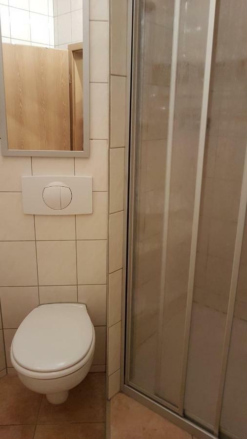 Apartment Im Gruenen Mit Anbindung Ans Zentrum Erfurt Buitenkant foto